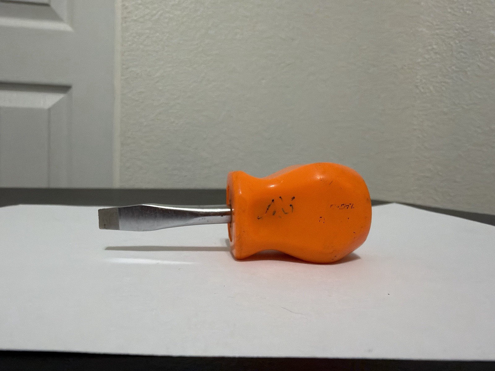 Snap On Flat Tip Stubby Screwdriver