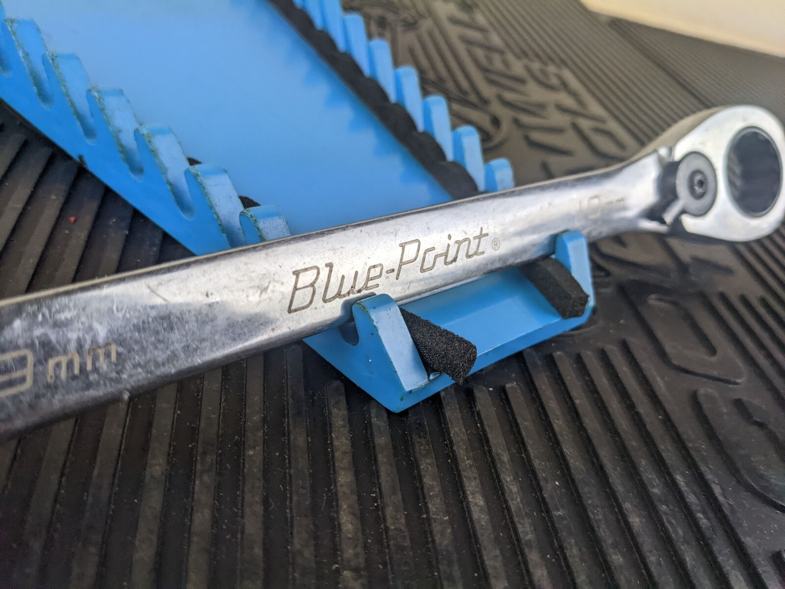 #at722 Blue Point BOERM19 19mm 12-Point Metric 15° Offset Ratcheting Wrench