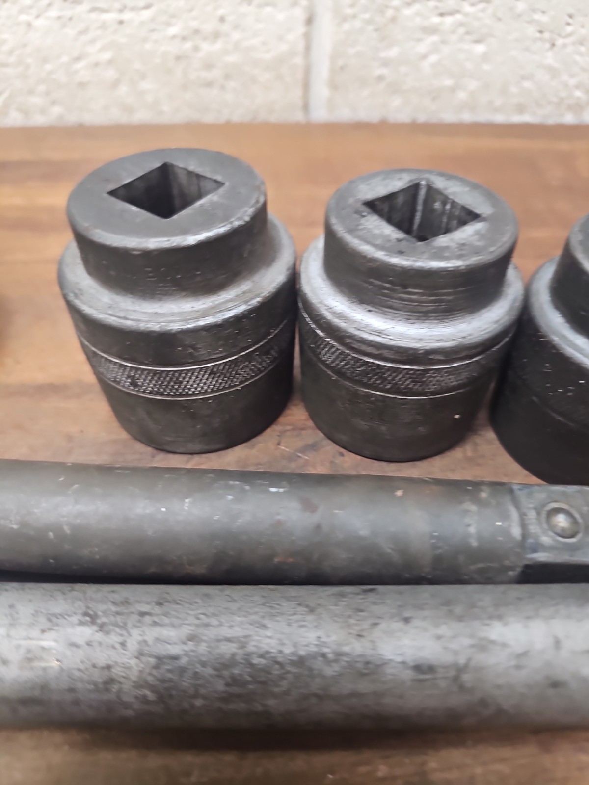 S41- 11 vinage BONNEY 3/4”dr Sockets + 2 extensions