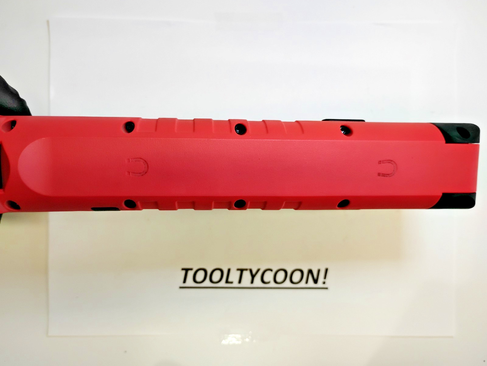 Snap-On Tools NEW ECFLH062 PIVOT HEAD Flashlight RED 600 LUMEN RECHARGABLE