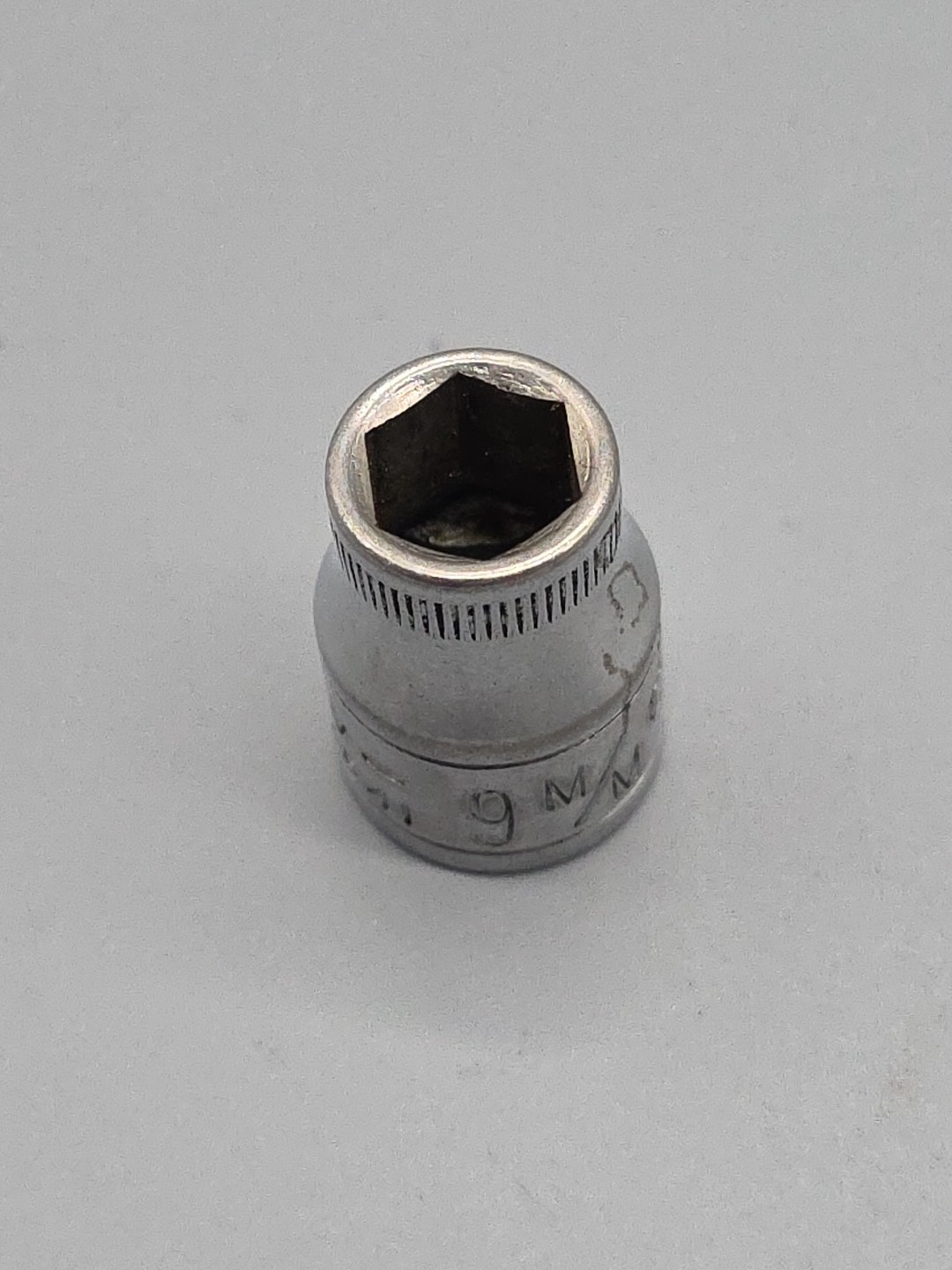 Craftsman 3/8″ Drive 9MM 6 Point Shallow Socket Metric V 43541 USA