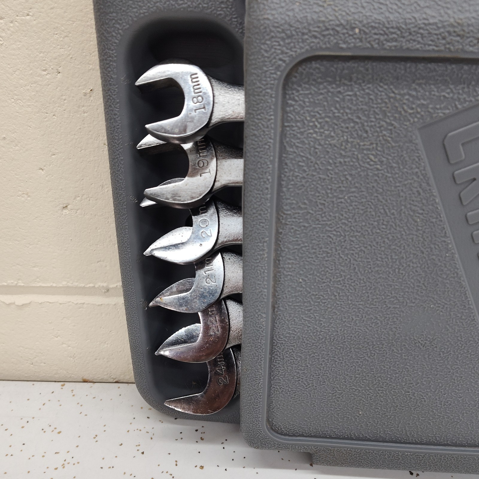 Craftsman 11mm to 24mm USA 13 pc Combination Wrench Set Metric W Case 46934 14pc