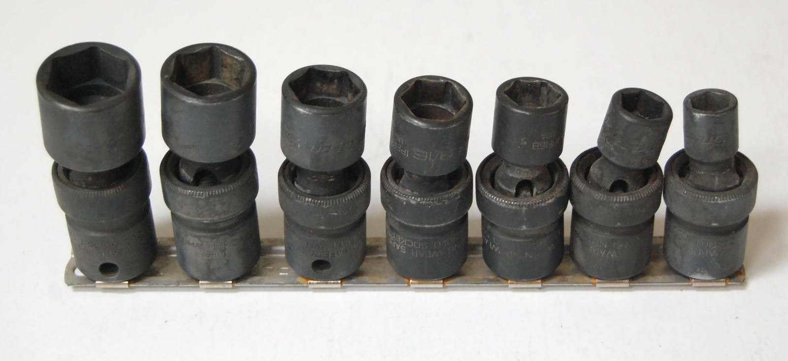 Snap-on 7 Piece Universal Swivel Impact Socket Set 3/8″ Drive 3/8″ to 3/4″