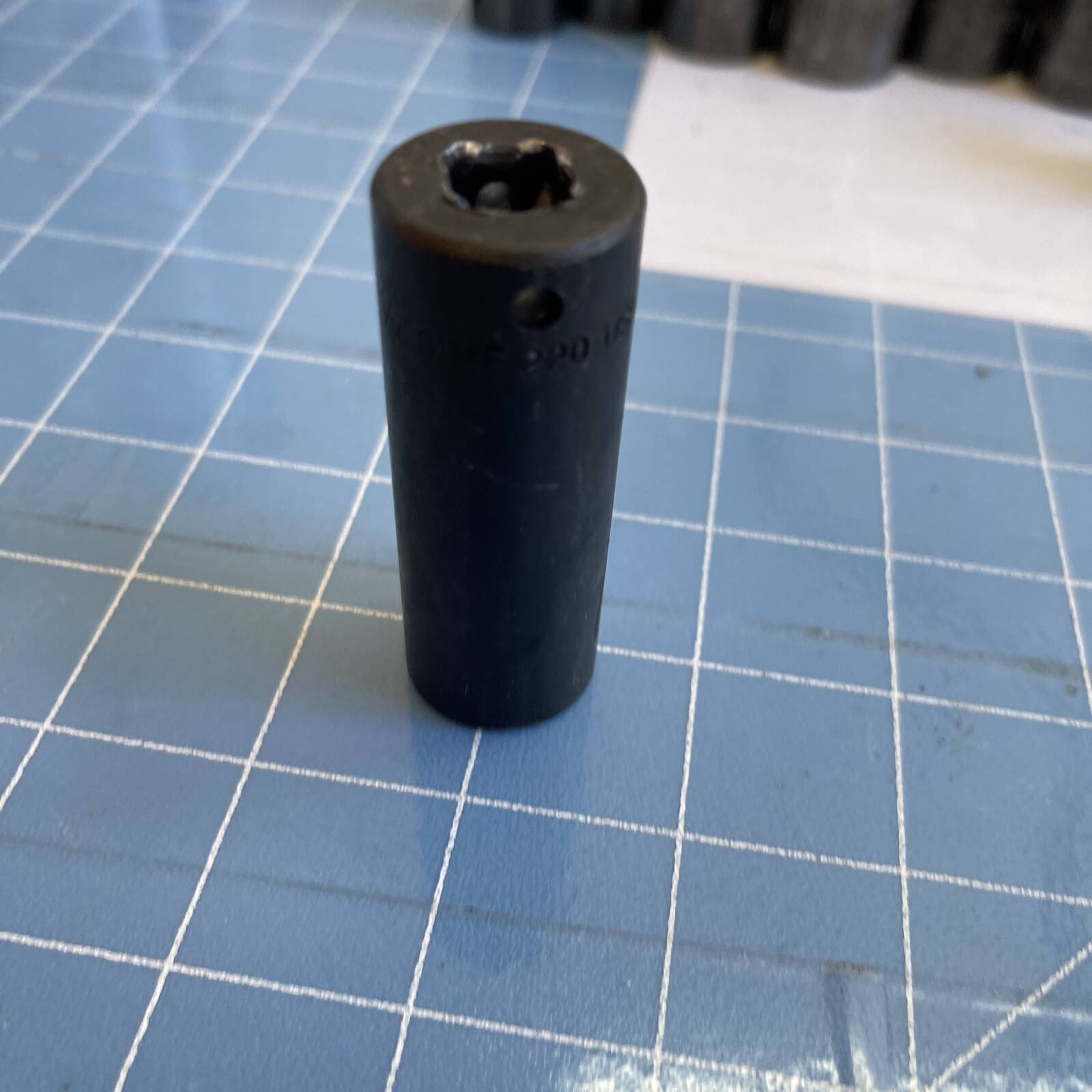 Vintage SIMF220 Snap-on 11/16 flank drive deep impact socket 3/8 drive