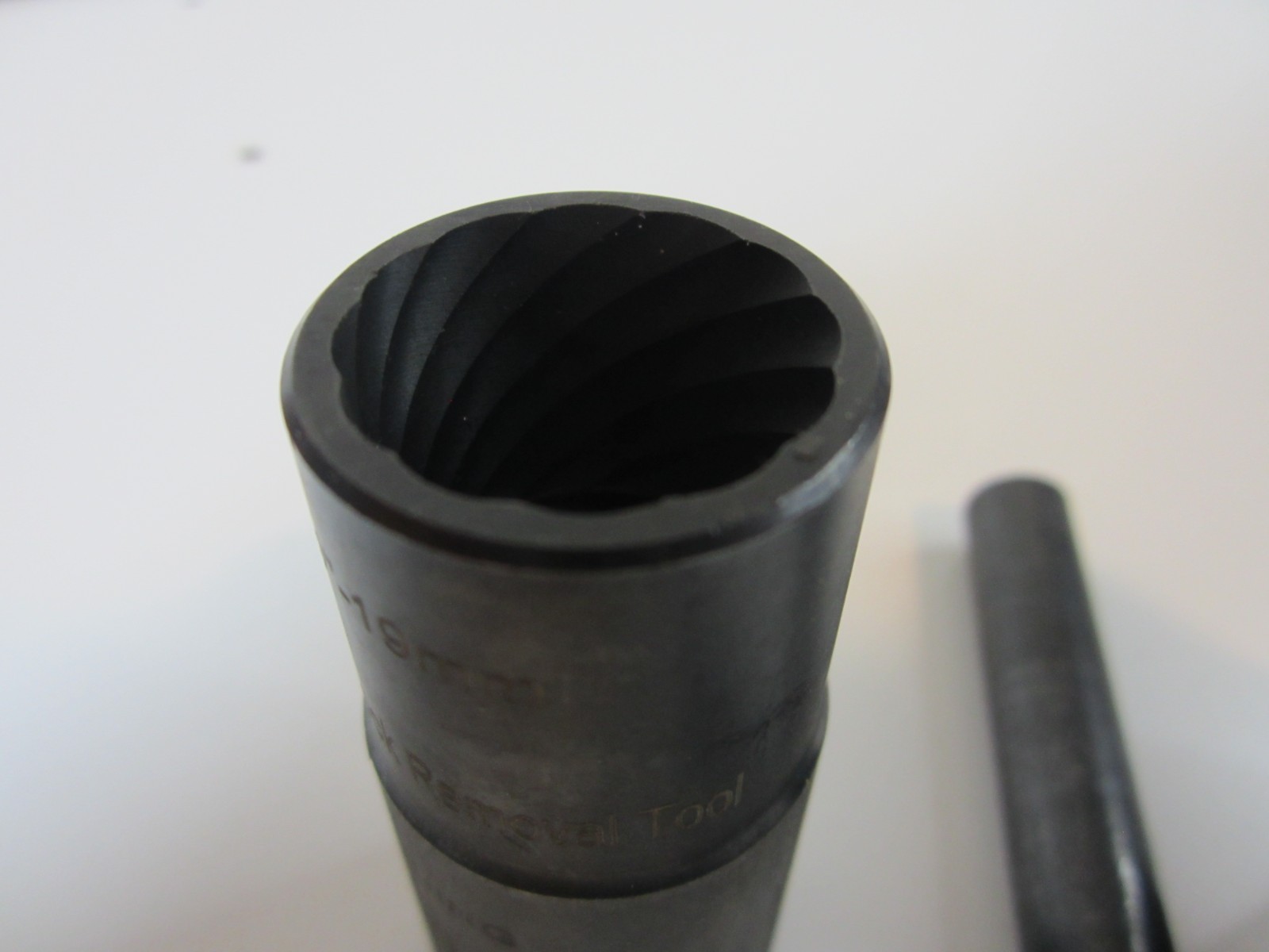 Mac Tools LT4300 3pc 1/2″dr Lug Nut Removal Twist Sockets 3/4-19mm & 13/16 -21mm