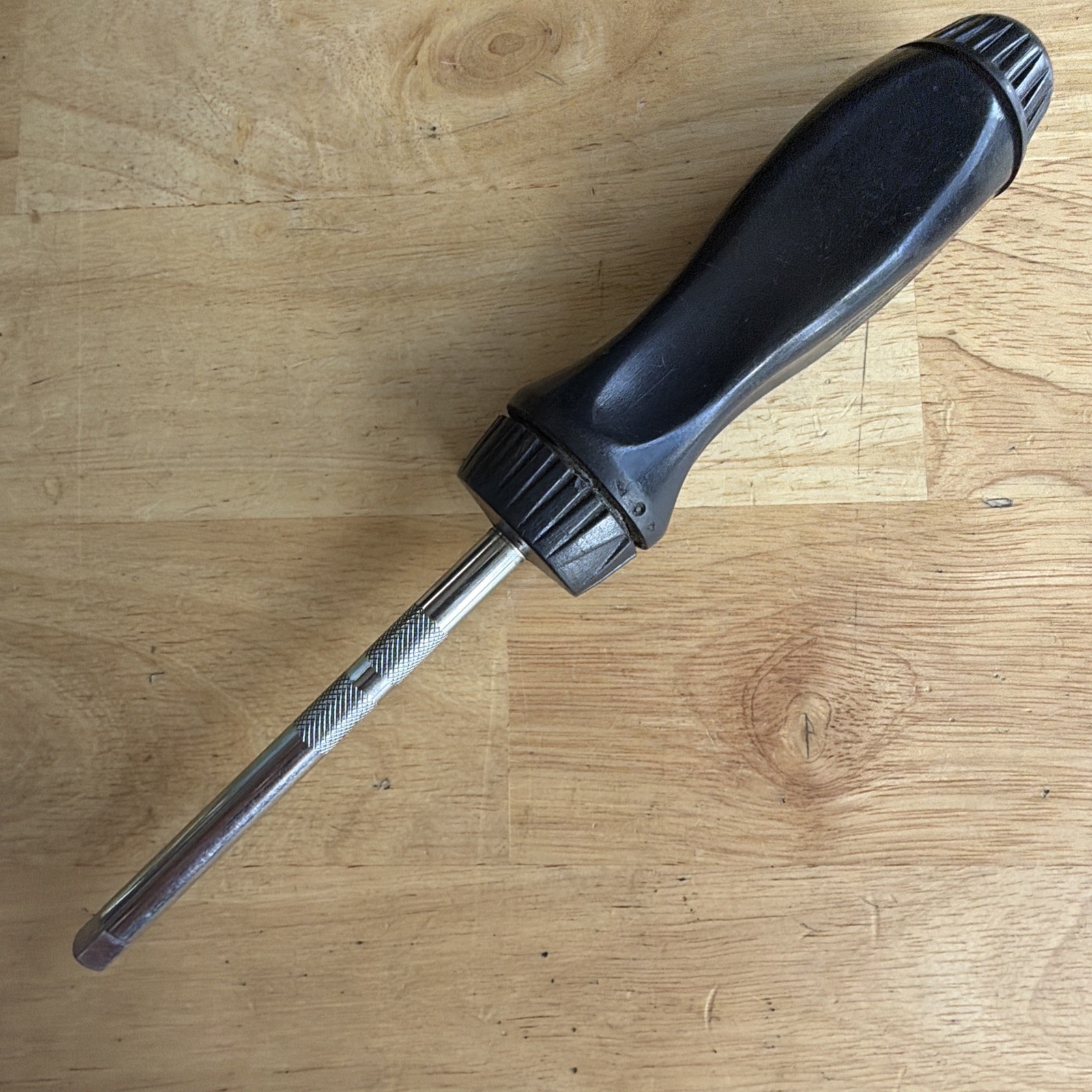 Snap On Tools 9″ Ratcheting Driver Spinner Handle 1/4″ Square Drive Black TMR4