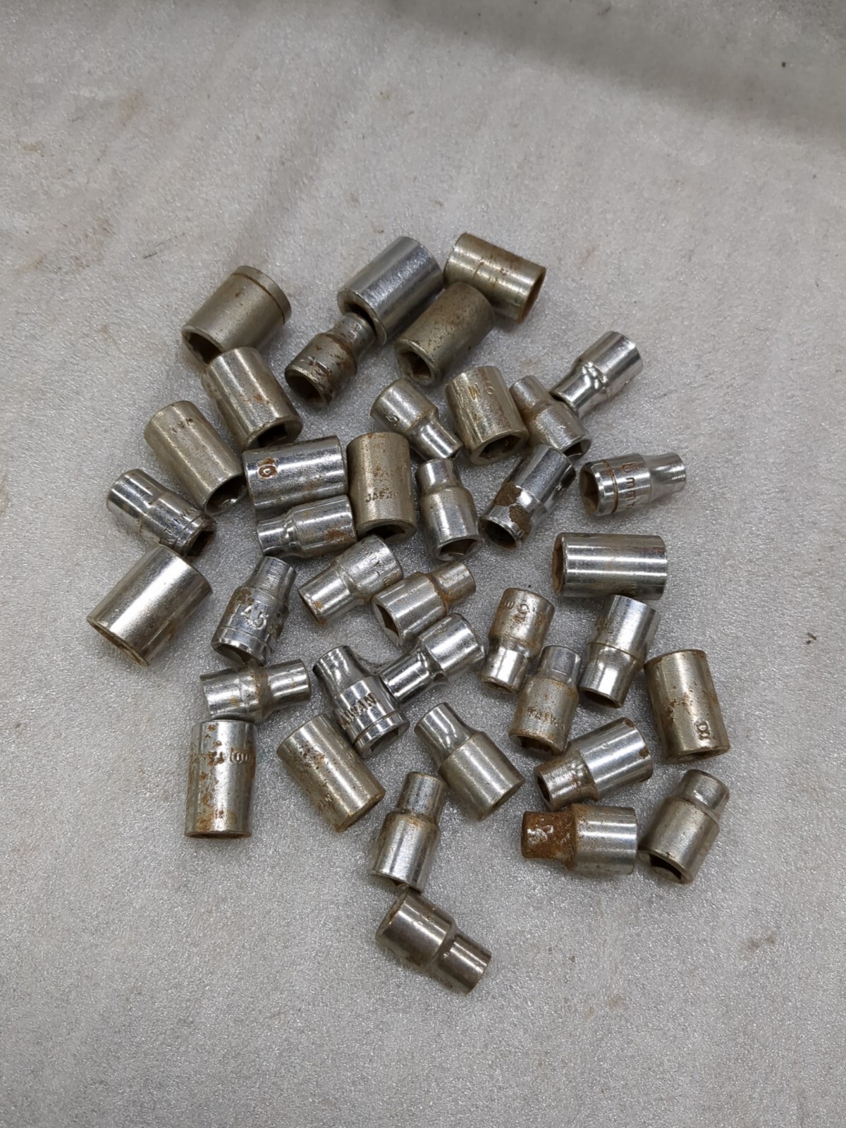 37 Pieces 1/4 Drive 6 Point Metric Sockets