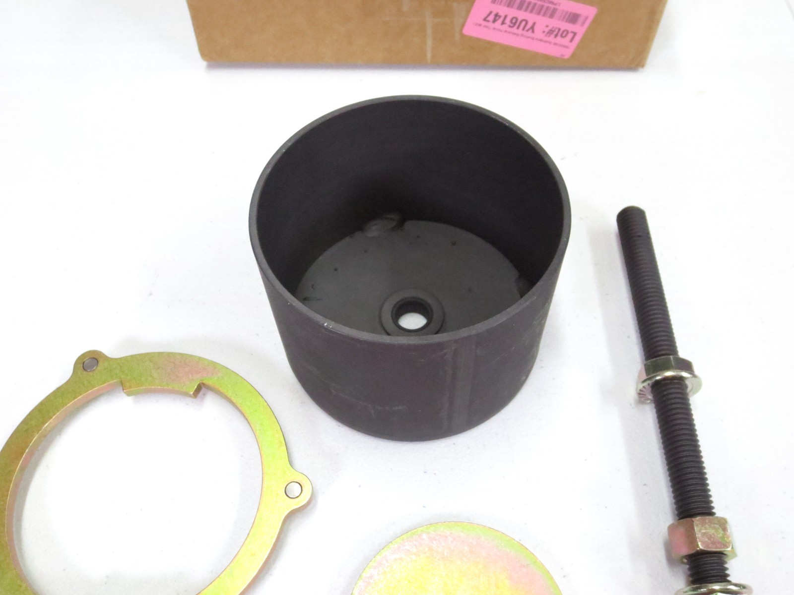 Subframe Bushing Removal Puller Tool for BMW E82 E84 E87 E88 E90 E91 E92 E93 M3