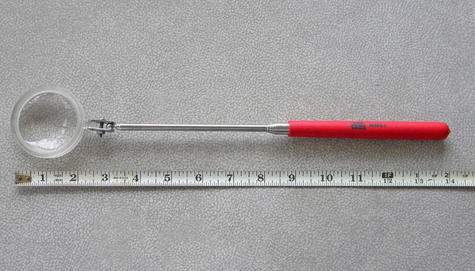 Mac Tools USA MMG2 Telescoping Expandable Inspection Magnifying Glass 14″ to 36″