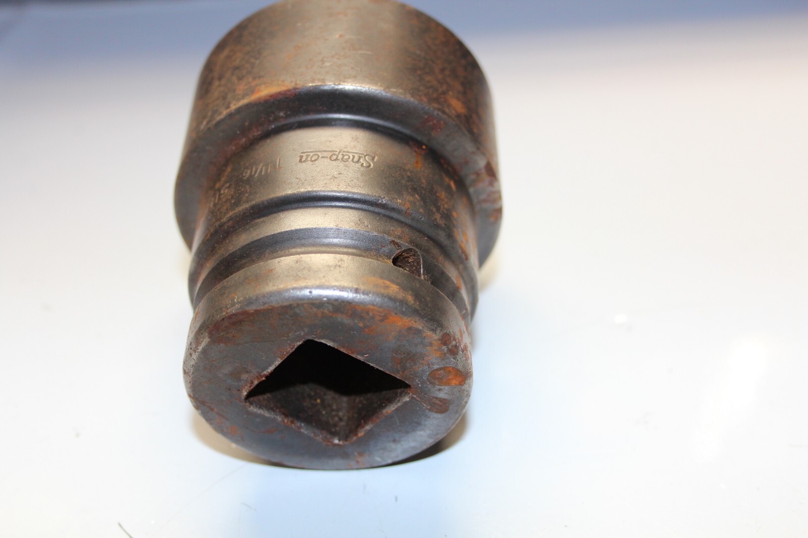 SNAP-ON TOOLS 1-1/2″ Drive 8-Point SAE 1-11/16″ / 43MM Impact Socket USA SIM-754