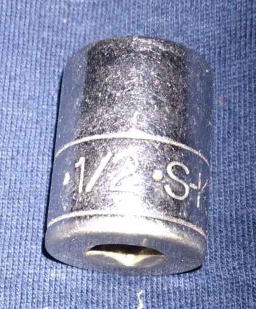 SK TOOLS USA 40118, 1/2″ DRIVE, 9/16″ SOCKET, SHALLOW, 6 POINT.