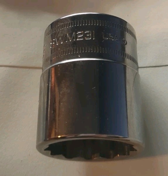 Snap-on Tools 1/2″ Drive 23mm Metric 12 Point Shallow Socket SWM231 USA