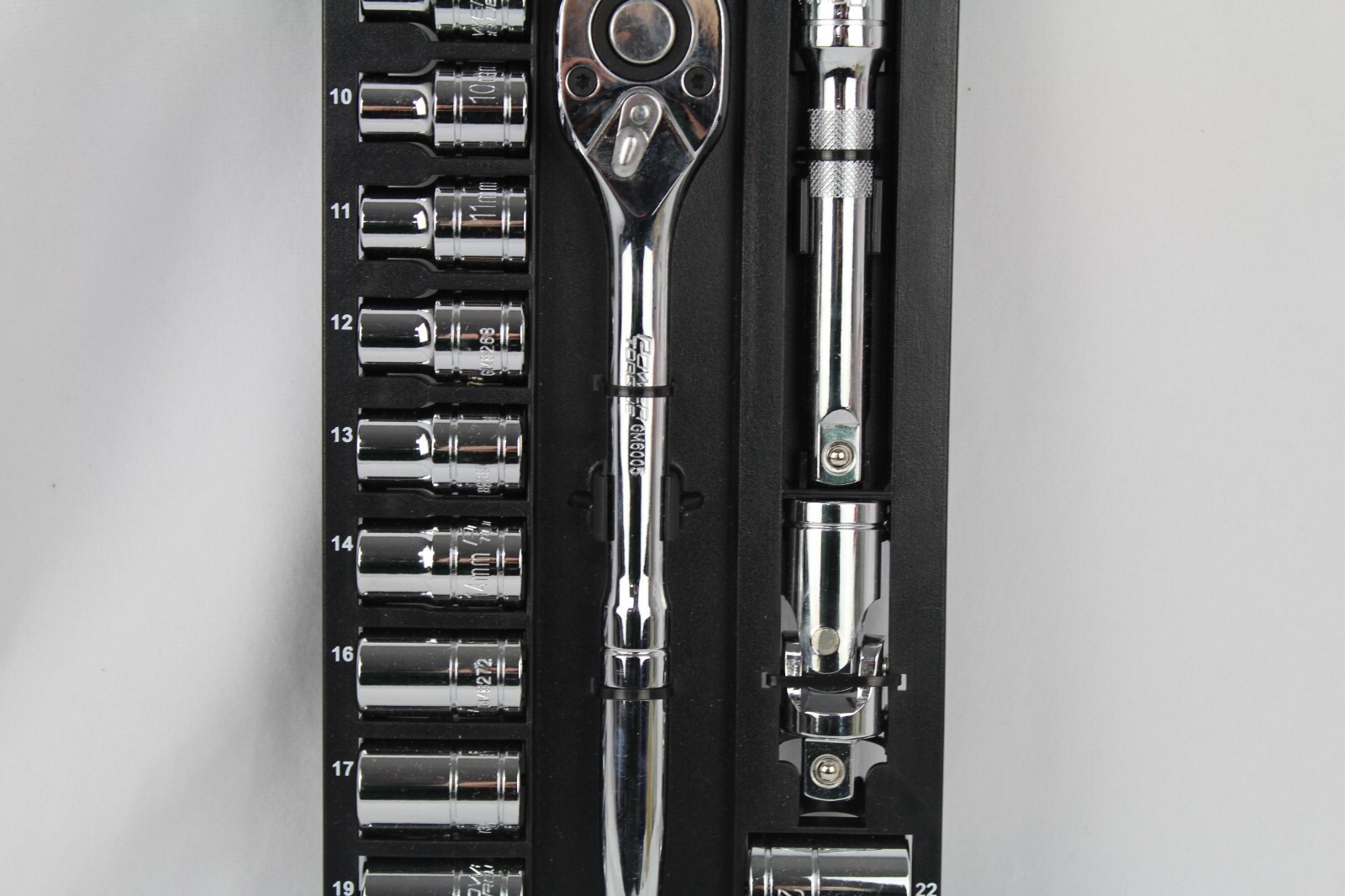 Power Torque rachet and socket set, 15 pc, Metric sockets, 1/2″ Drive Mdl GM4251