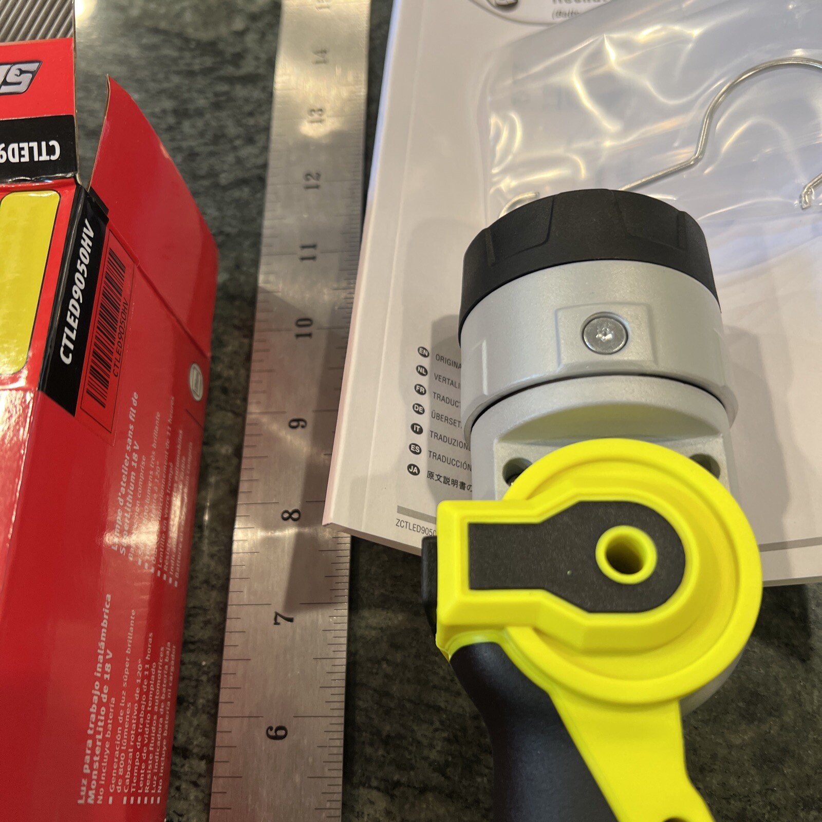 Snap On ctled9050 18V 800 lumen monster lithium cordless light tool only hi viz