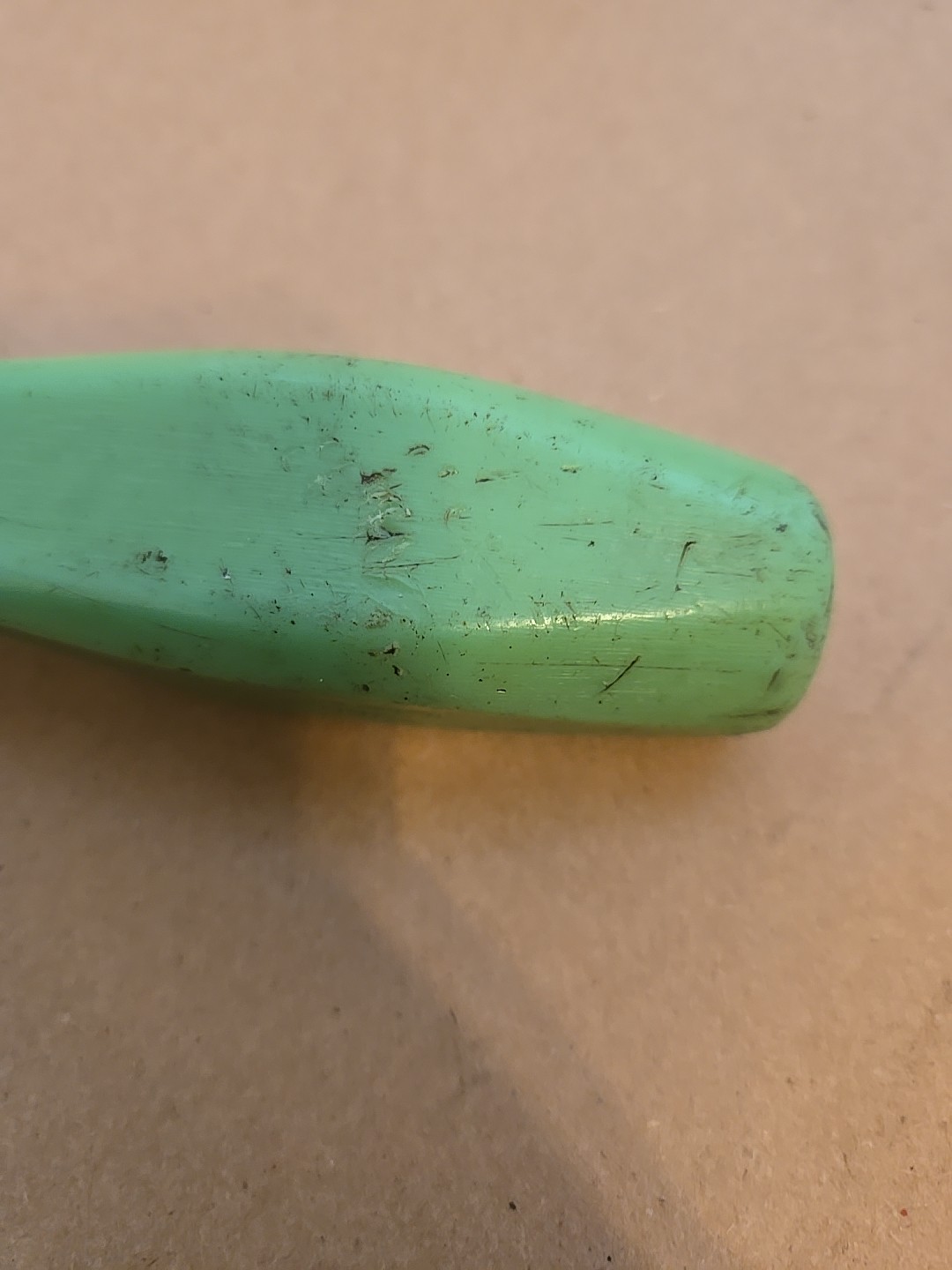 Snap On 5/16″×6″ Blade Screwdriver Green Hard Handle SDD6
