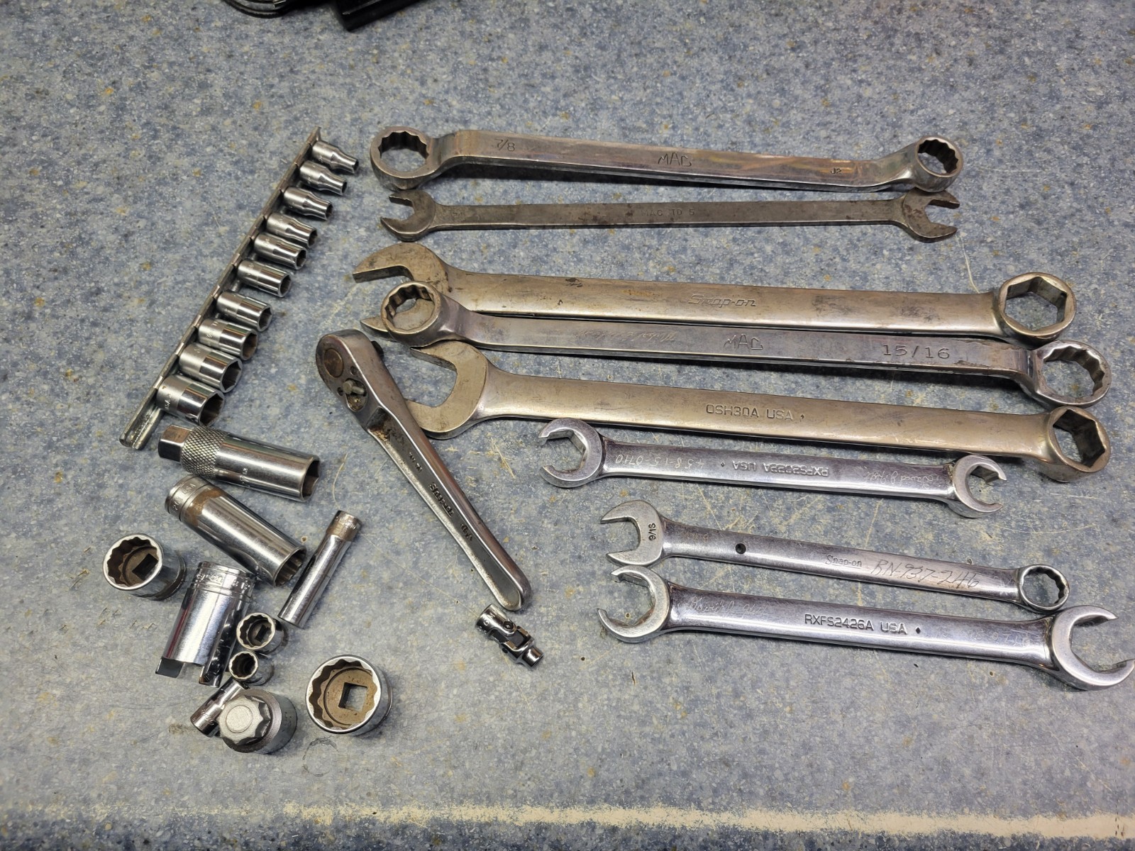 Snap-on / MAC / Matco /Blue-Point / Cornwell 30-Piece Tool Lot