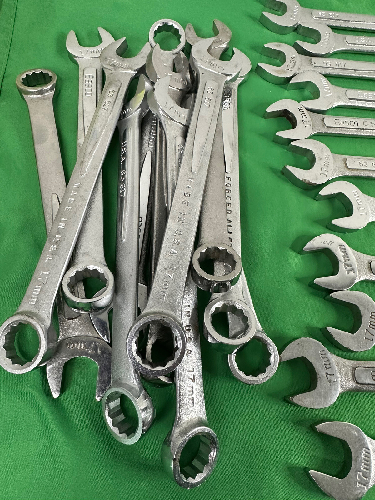 Lot of Five (5) EASCO 17mm 12 Point Combination Wrench Tool # 63 617 (63617)