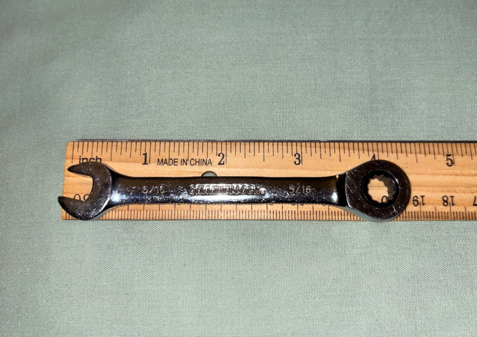 Set Of Husky & Channellock 5/16 Standard 12 Point Ratcheting Combination Wrench
