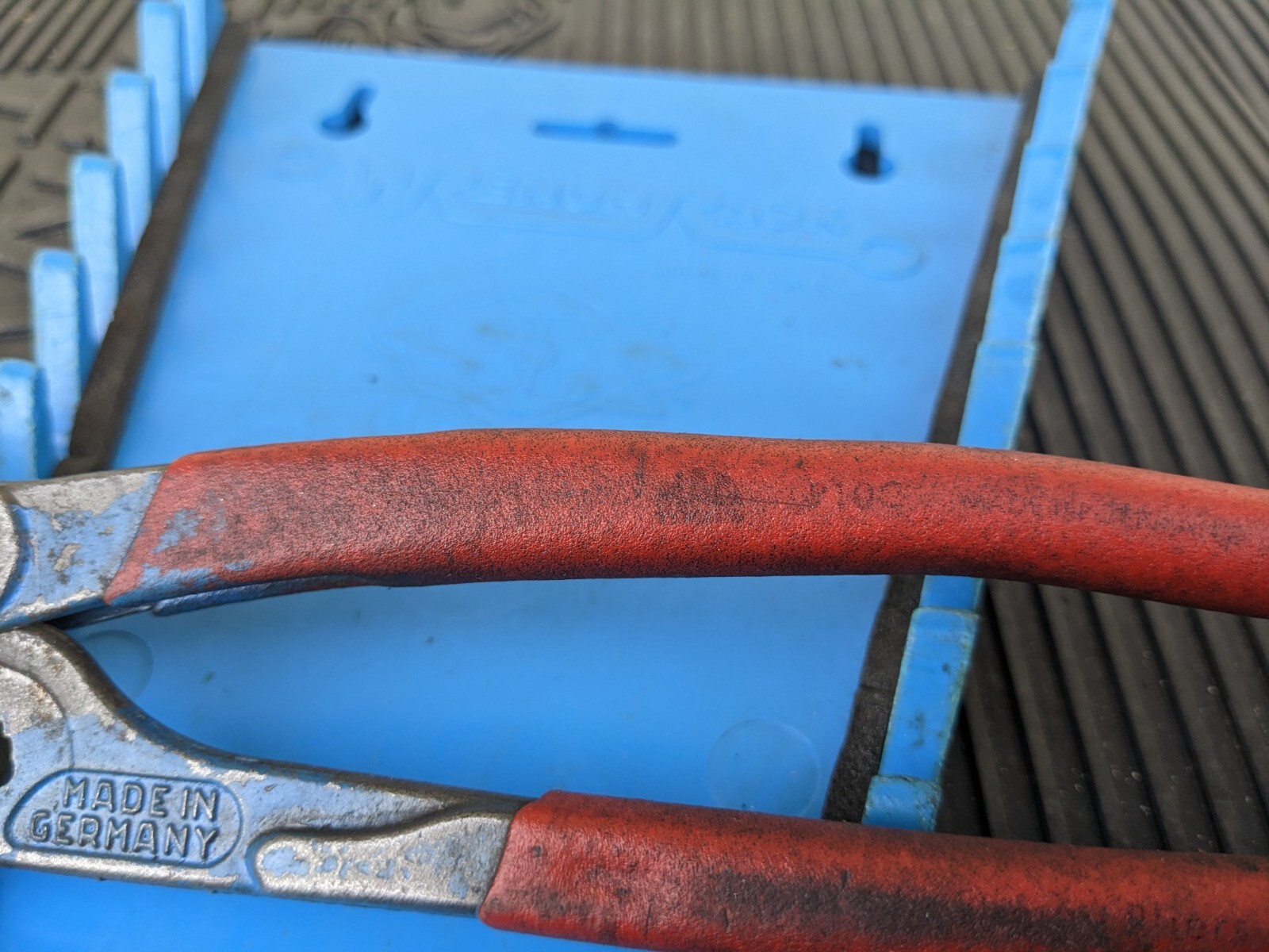 #bi005 Mac Tools P10C Knipex Cobra Self-Gripping 10in Pliers