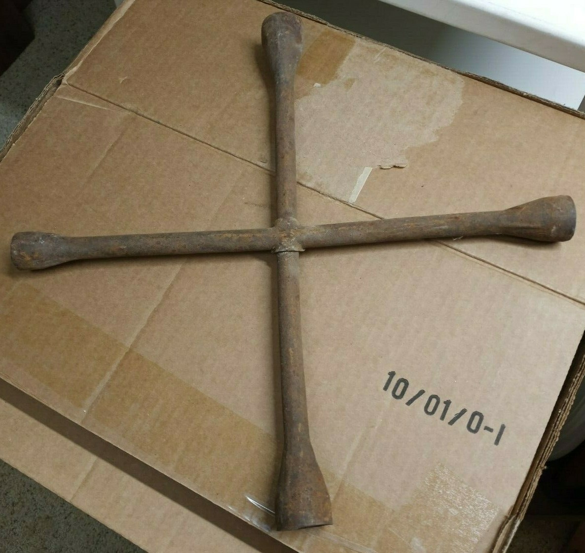 Vintage TIRE IRON 14″ LUG WRENCH T HANDLE 5/8 7/8 3/4 13/16