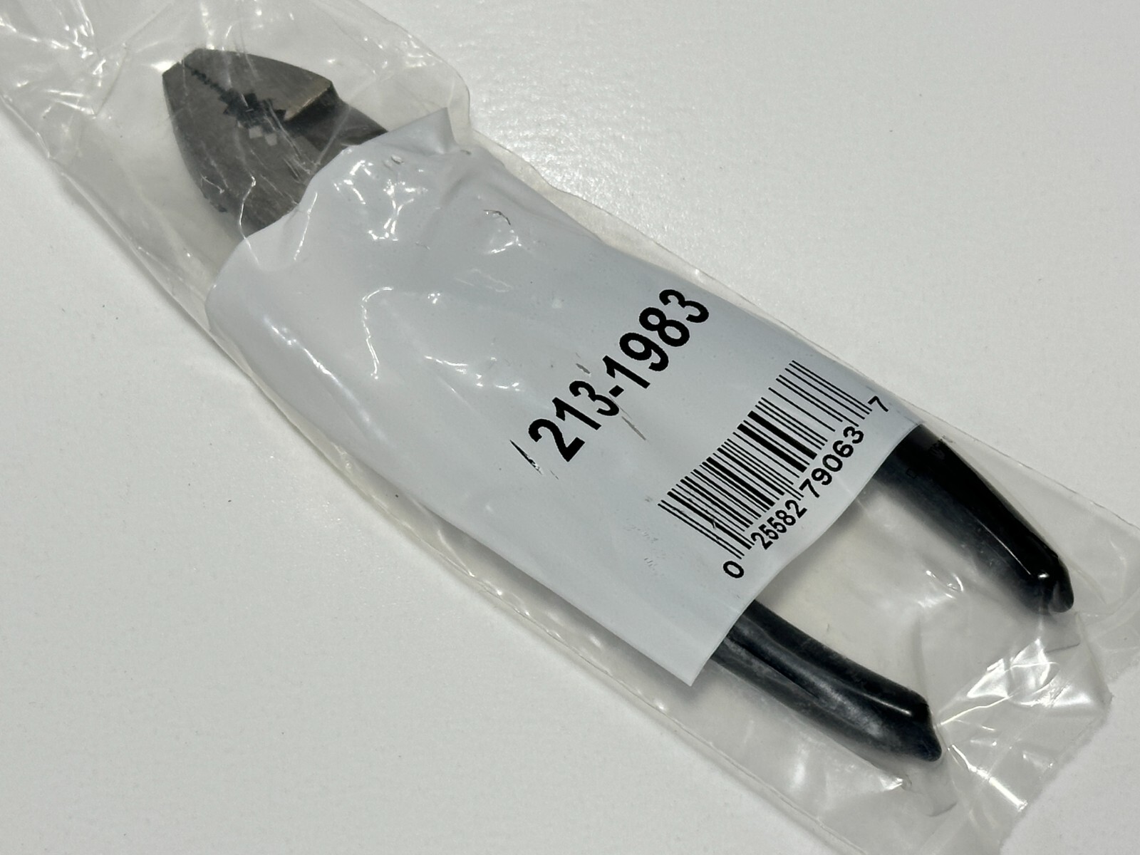NEW CAT Caterpillar Tools USA 213-1983 Slip-Joint Black Grip Pliers, 6-1/2″ Long