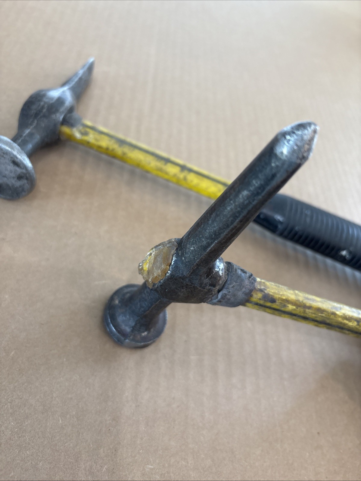 (2) VINTAGE NUPLA BODY HAMMERS, FIBERGLASS / CUSHION GRIP HANDLES