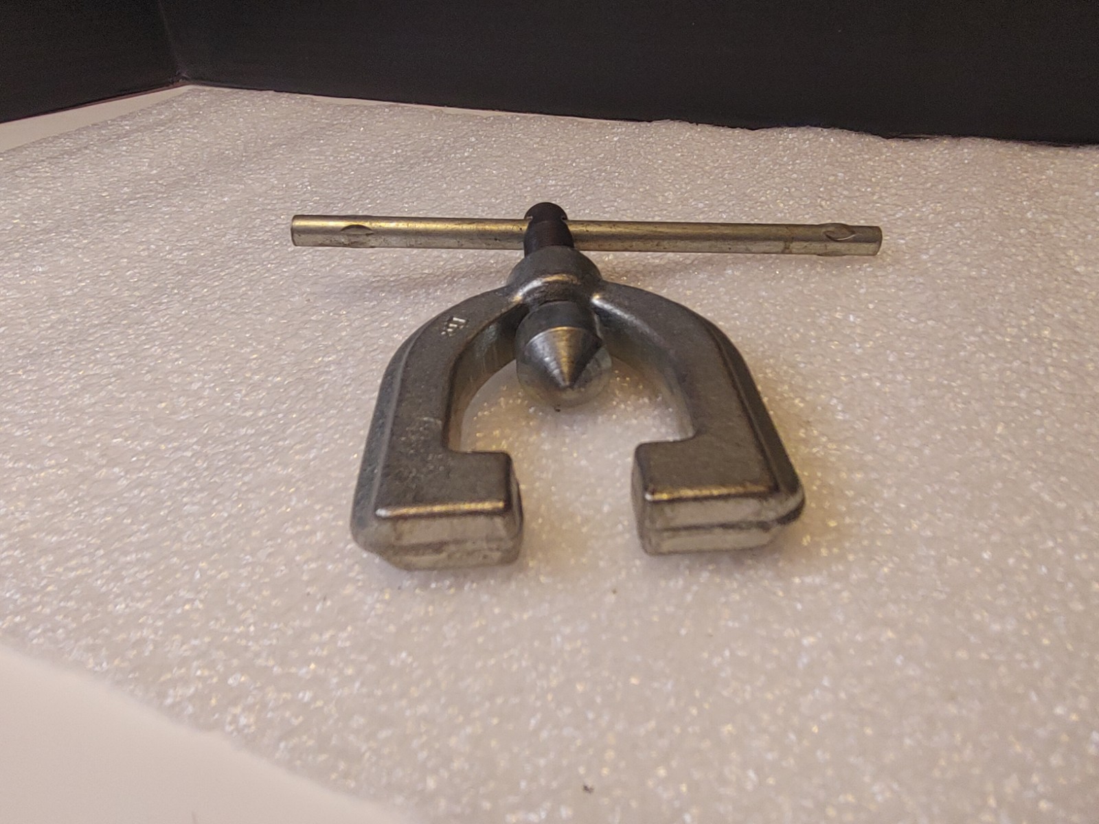 Brake & Fuel Line Flaring Tool