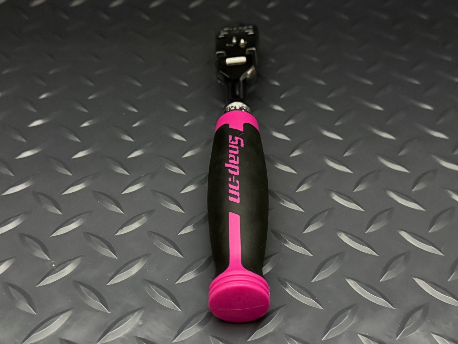 Snap-on Tools NEW ELECTRIC PINK 3/8″ Drive Soft Grip Flex Head Ratchet FHF100EP