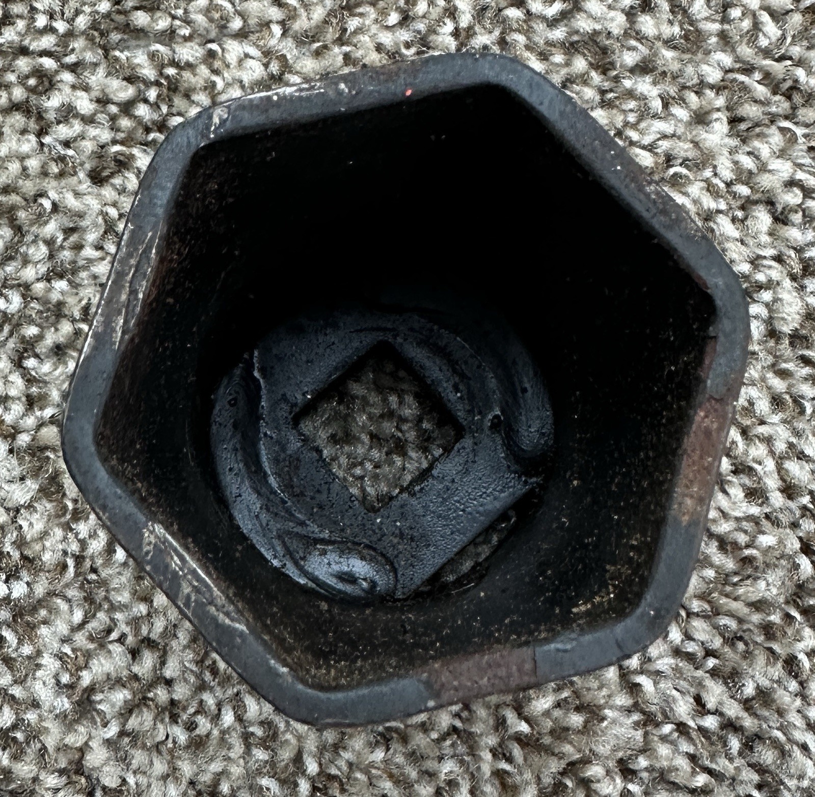 Blue Point Tools ANS1901A 3/4″ Drive 6-Point SAE 2-3/32″ Axle Nut Socket – USA