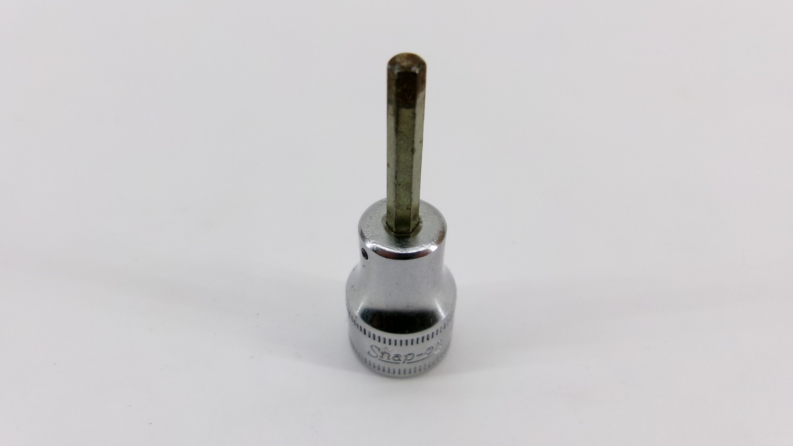 Snap-on tools USA metric 3/8″ drive 4mm Standard Hex Bit Socket FAM4A Nice!