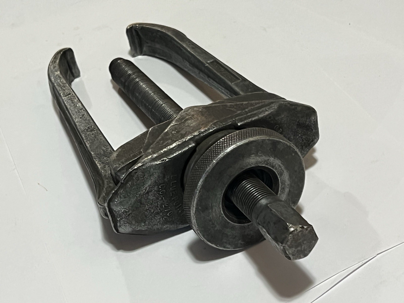 Blue Point CG-270 10-Ton 2-Jaw Gear Bearing Puller 8-1/2″ Spread 5-1/2″ Reach