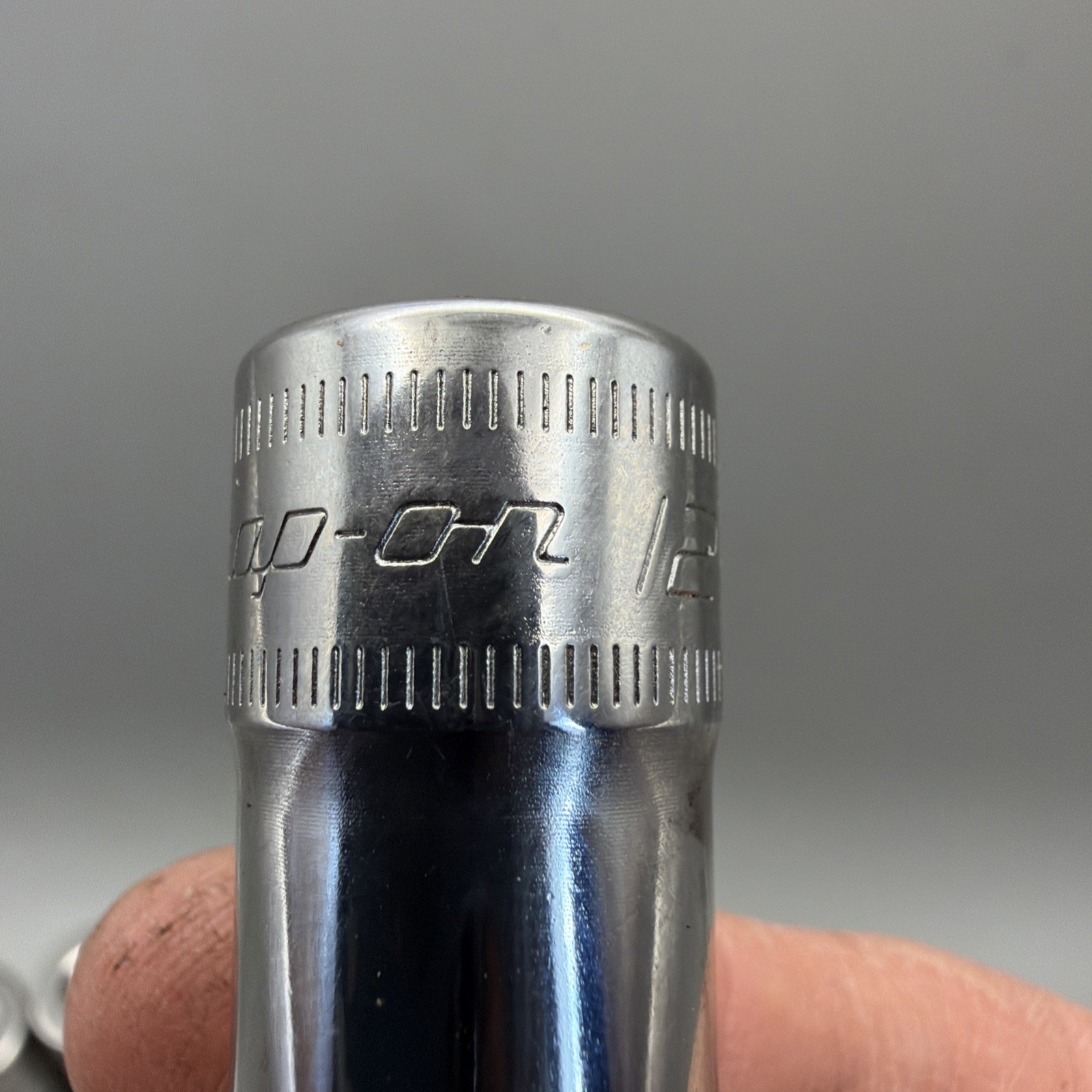 Snap-on 3/8″ Drive 6-Point Metric Deep Socket Set, 8 Piece, 12mm-19mm, SFS