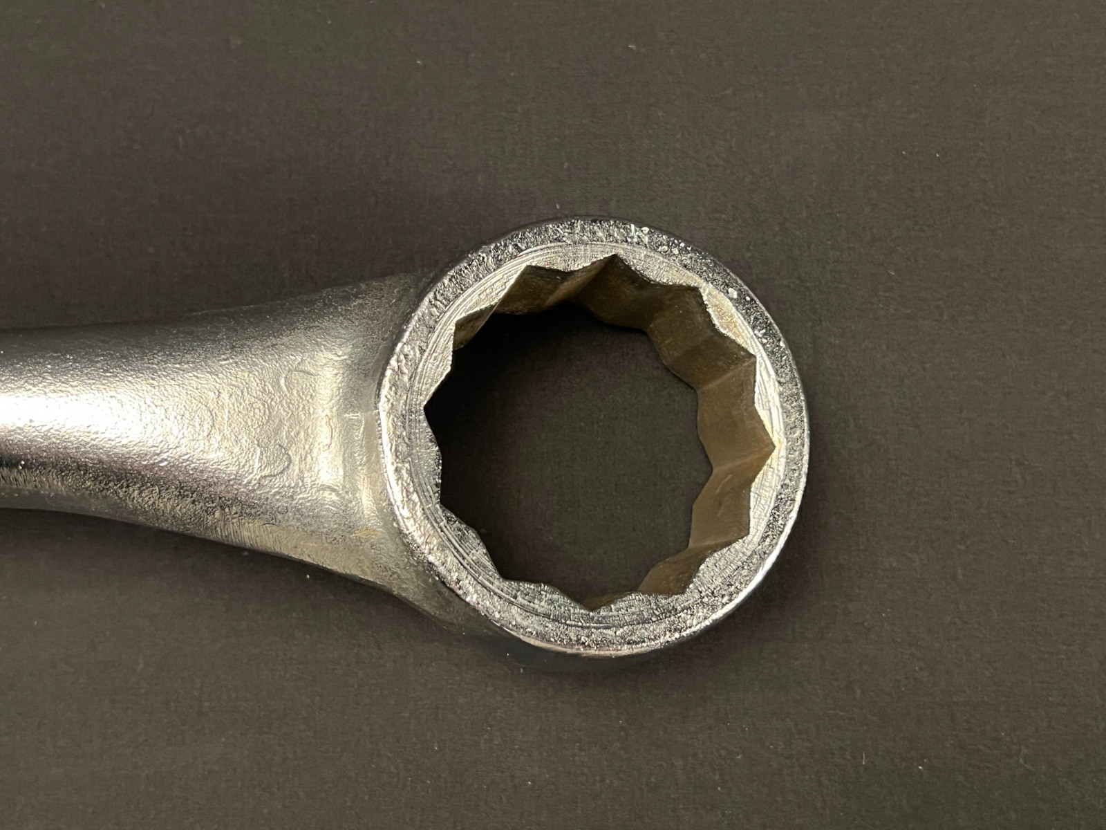 Gray Canada 3172 2-1/4″ 12Pt Large Combination Wrench Made In Canada