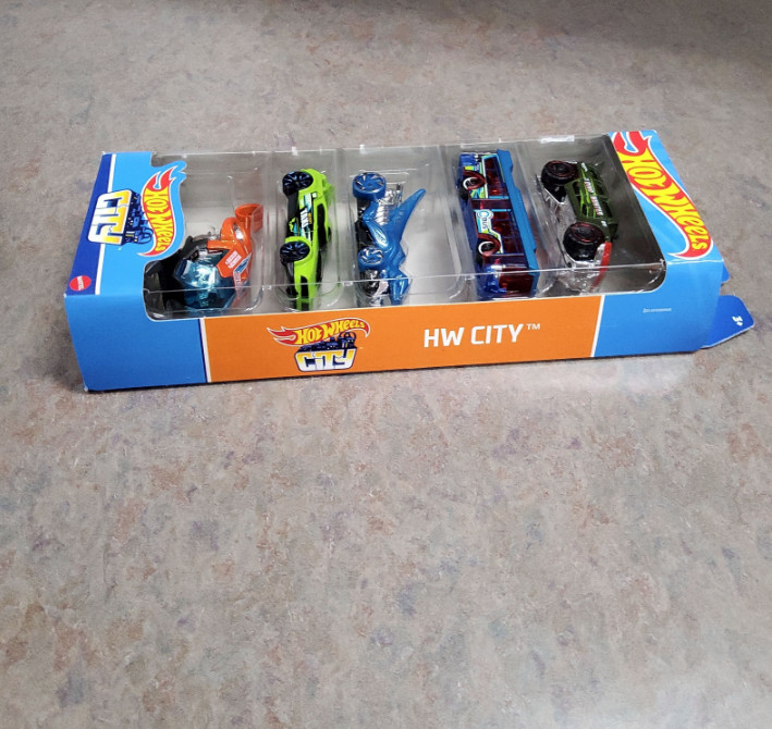 NEW Hot Wheels 5-Car Pack – HW City