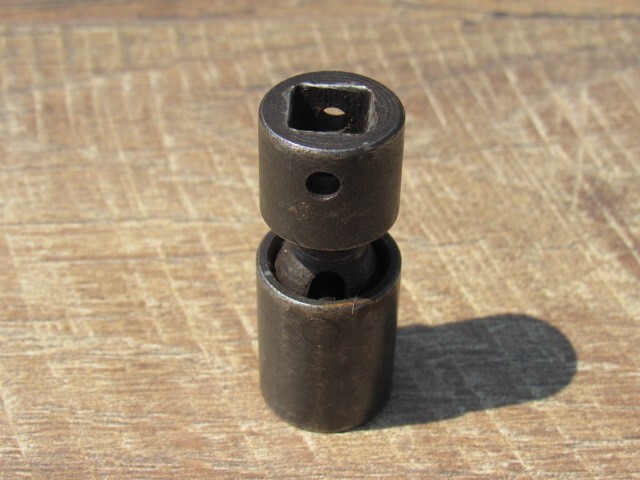 MAC 9/16″ XUI 186 3/8″ DR. 6 PT SAE SWIVEL FLEX UNVERSAL IMPACT SOCKET XUI186