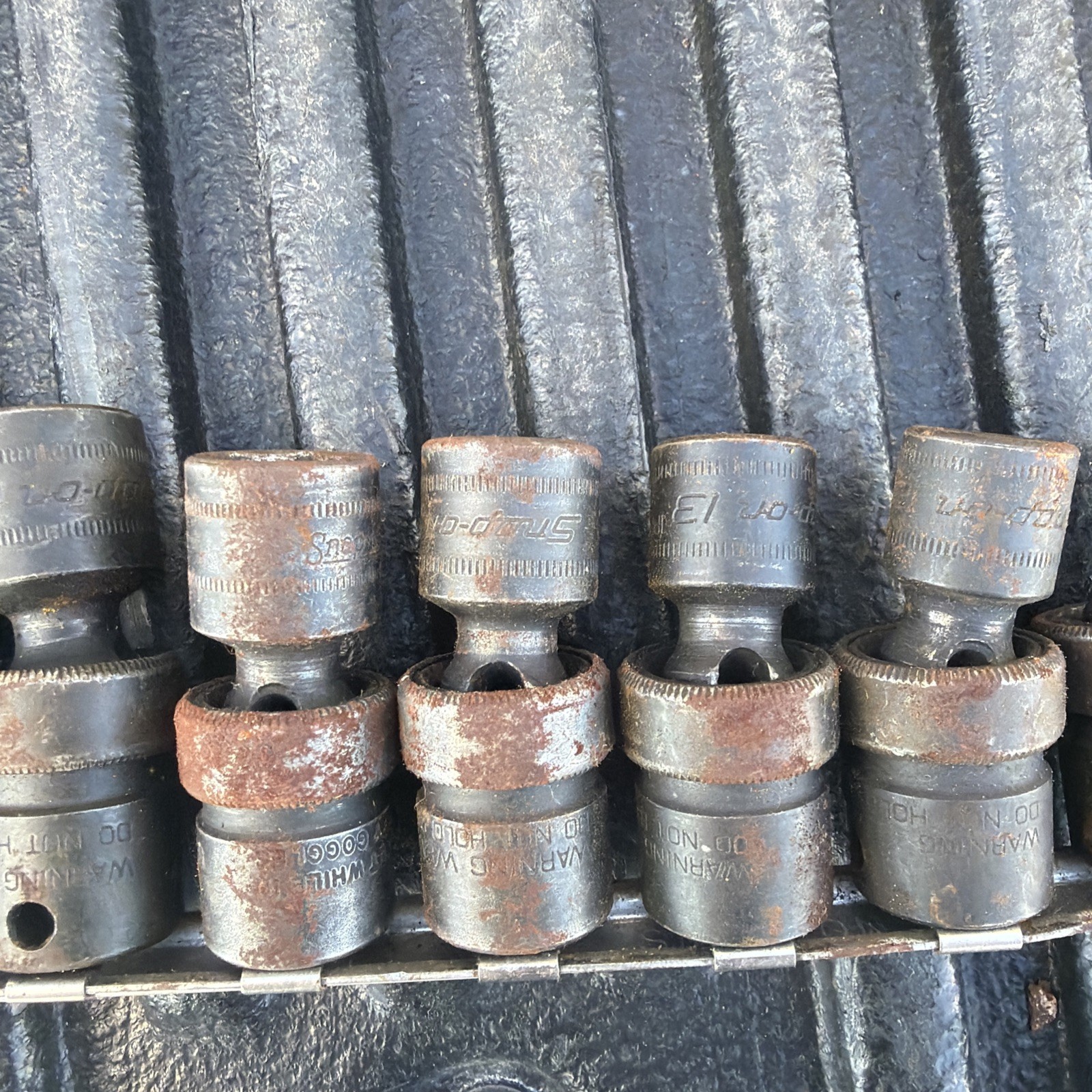 Snap-On 207IPFM 7 Piece 3/8″Dr 6Pt Metric Shallow Impact Swivel Socket Set