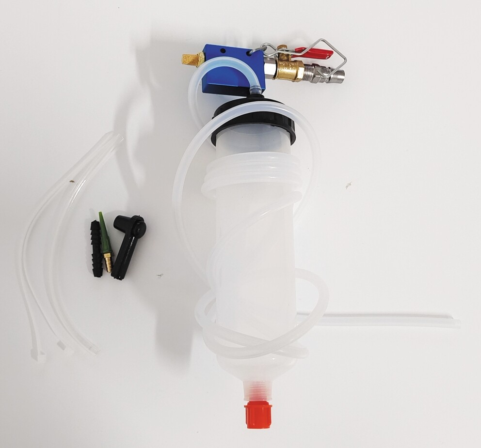 300ML Durable Car Auto Vacuum Brake Bleeder Tank Fluid Oil Change Pump Tool 1 PC