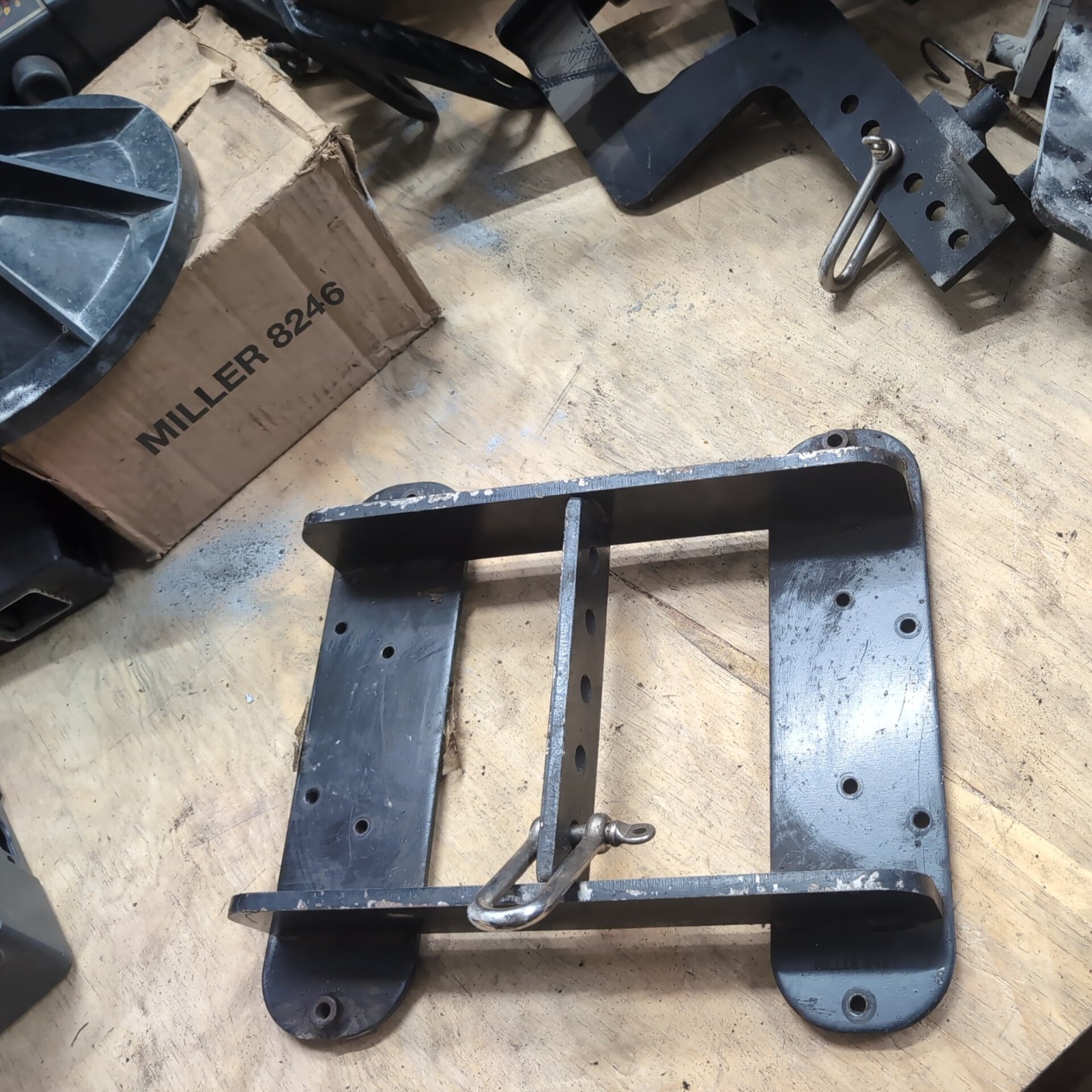 Miller 8427 Engine Lifting Fixture Tool ———— LIQUIDATION!!!