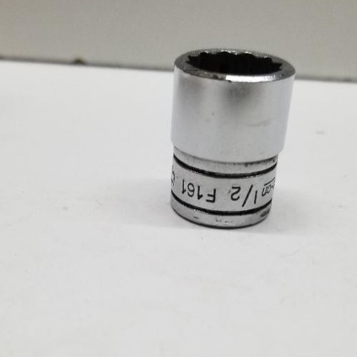 Snap On 3/8 Drive 1/2 Socket 12 Point F161 & 11/16 F221