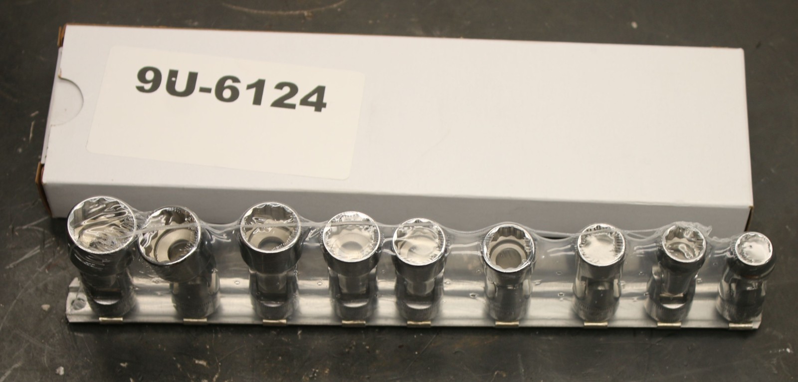 CAT Caterpillar 9U-6124 9-pc Universal Swivel Metric Socket Set 10mm-19mm» 12-Pt