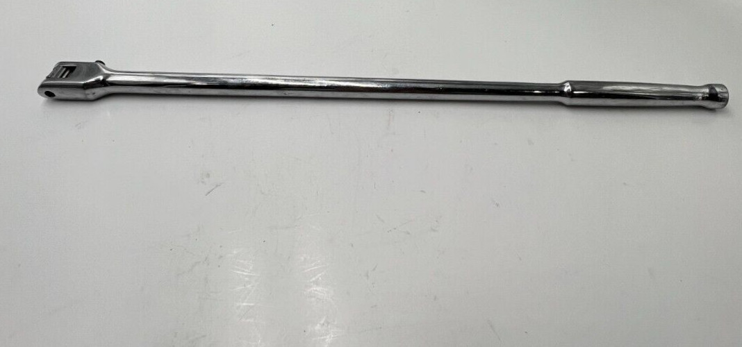 E-Z Red 1/2in Drive Locking Flexhead Chrome Grip Ratchet 22in MR1224FL