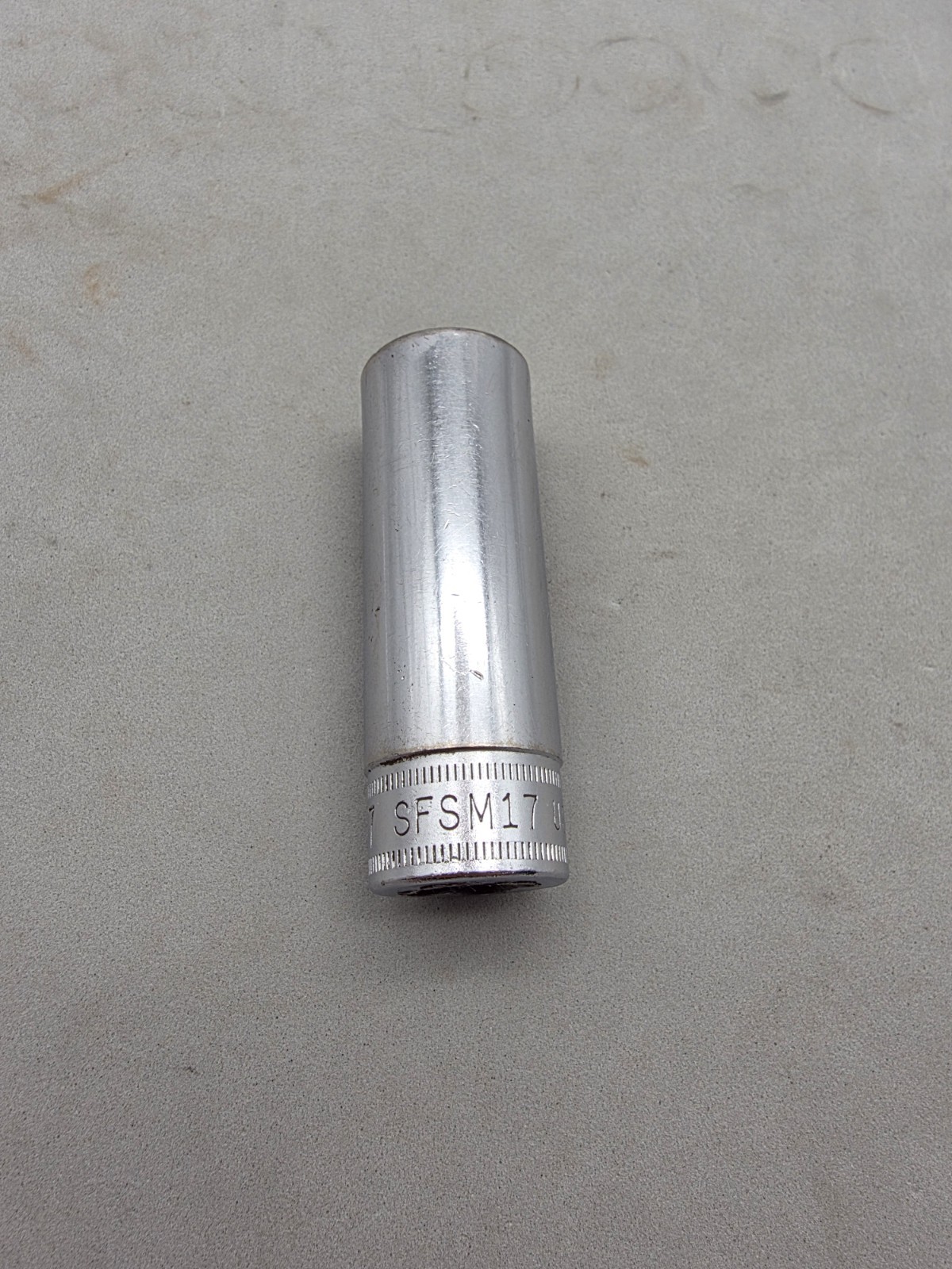 Snap On Tools 3/8″ Dr. 17MM 6PT Metric Deep Chrome Socket SFSM17 USA