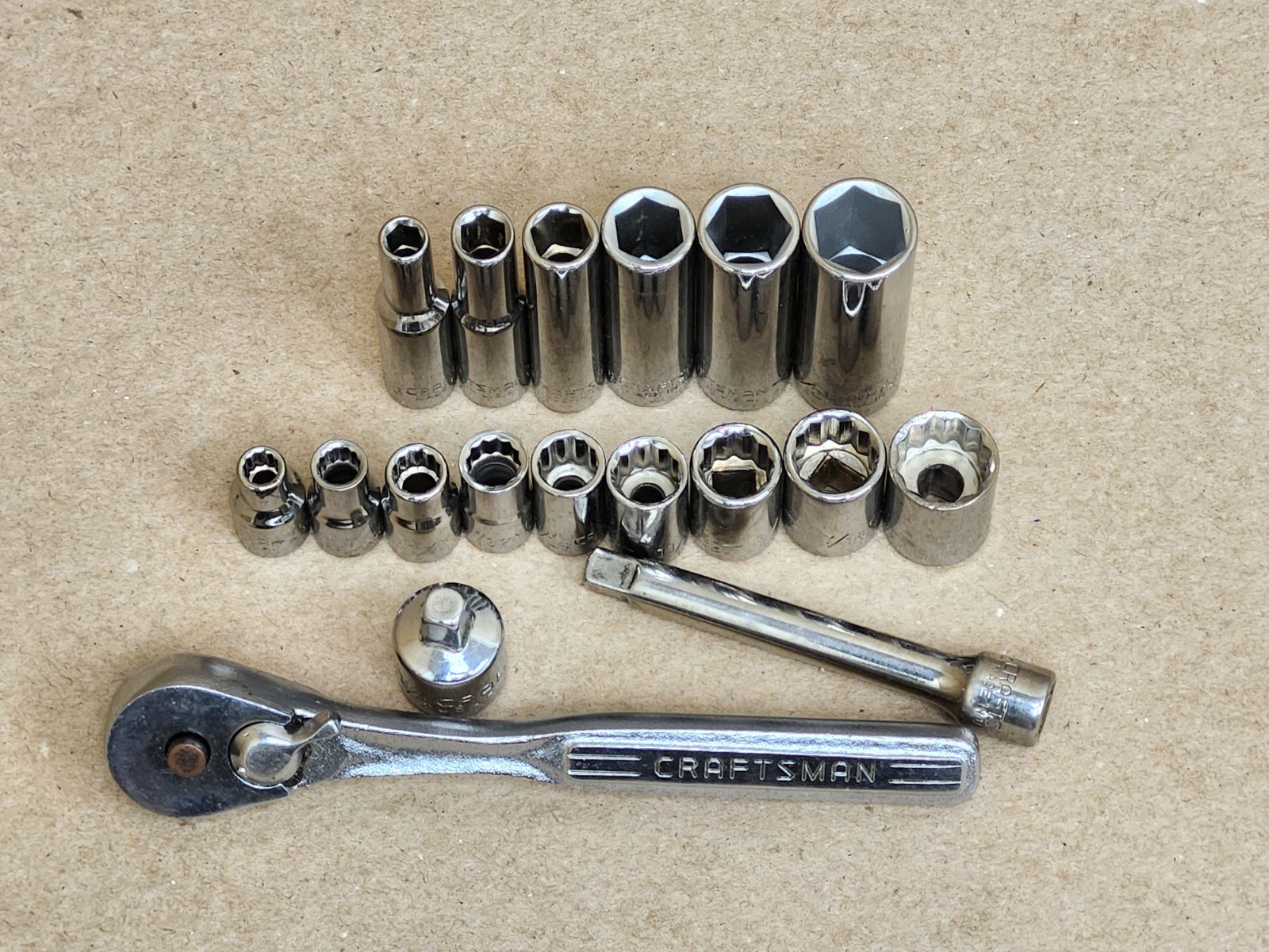 Craftsman 1/4 Ratchet V 43186 With Sockets, Adapter and 3″ Extension 18pc Set