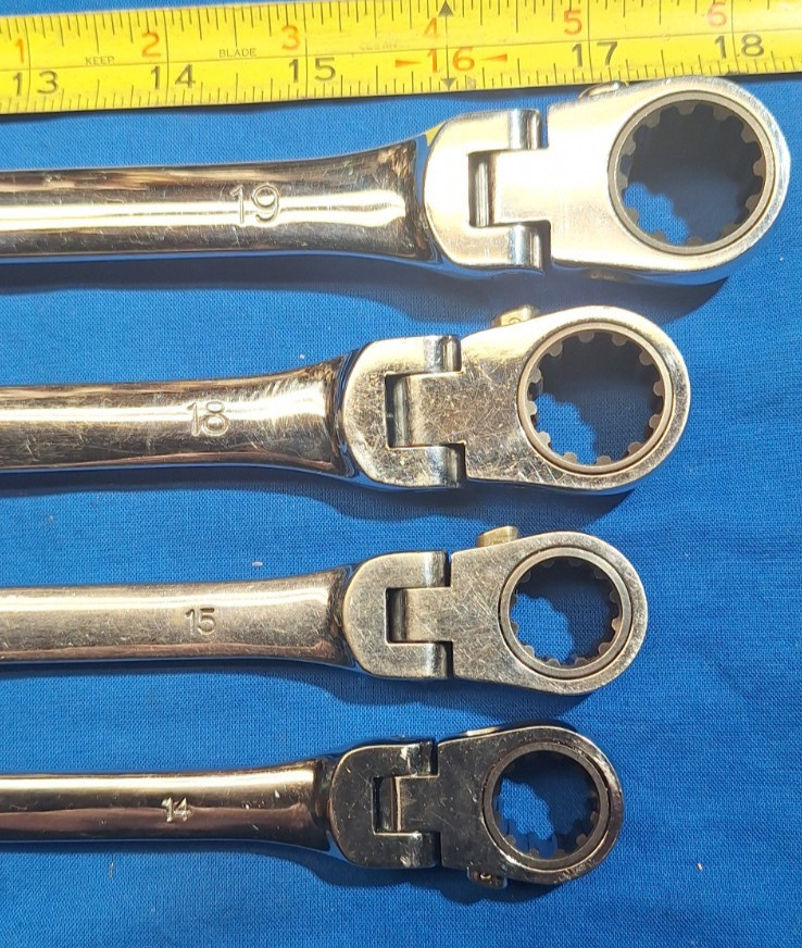 Platinum Tools 4-Piece Metric XL Ratcheting reversible Wrench Set 19mm-12mm