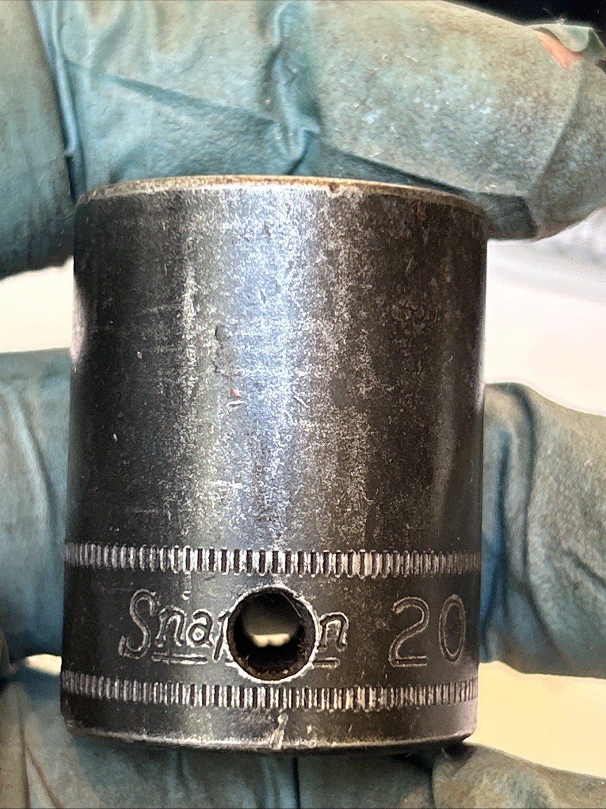 Snap-on Tools IMM200 1/2″ Drive 6-POINT Metric 20mm Shallow Impact Socket