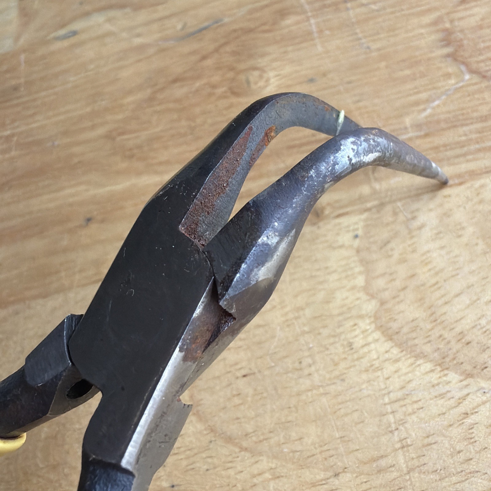 Williams Tools 5″ Long Thing Bent Needle Nose Pliers Yellow Handl PL-127C USA