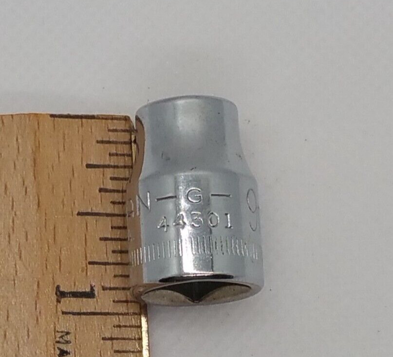 Craftsman 3/8″ Drive 9MM 12 Point Shallow Socket Metric G 44301 USA NOS