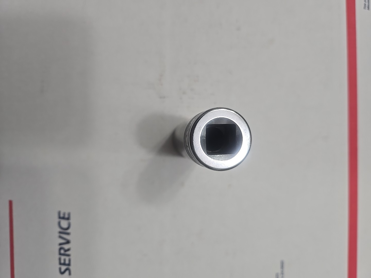NEW Snap-on Tools USA 1/2″ Dr. Chrome 12-POINT SAE 13/16” DEEP Socket S261