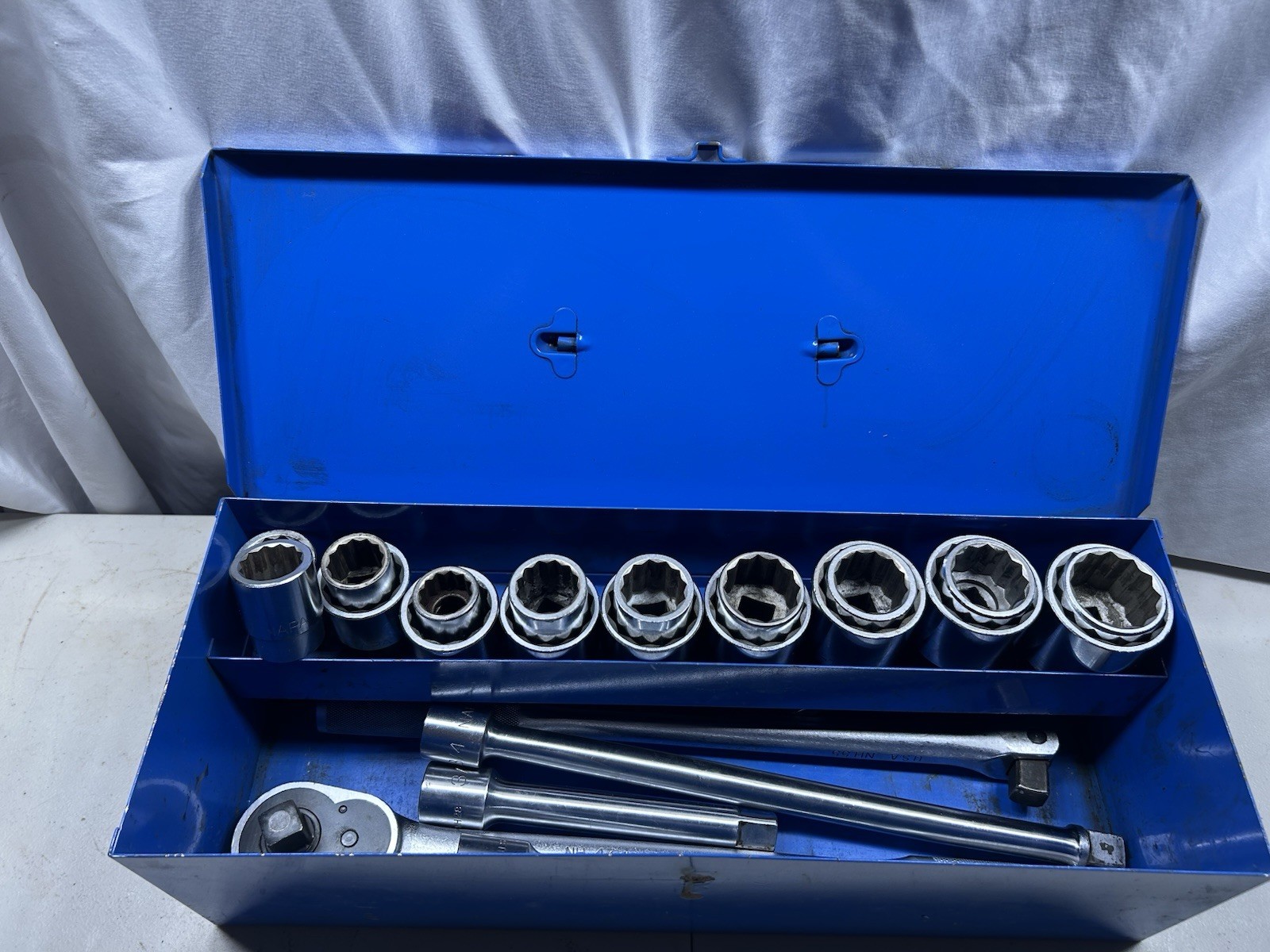 NAPA USA Made 3/4” DRIVE 12 POINT SHALLOW SOCKET SET, 24 Piece 15/16” To 2”