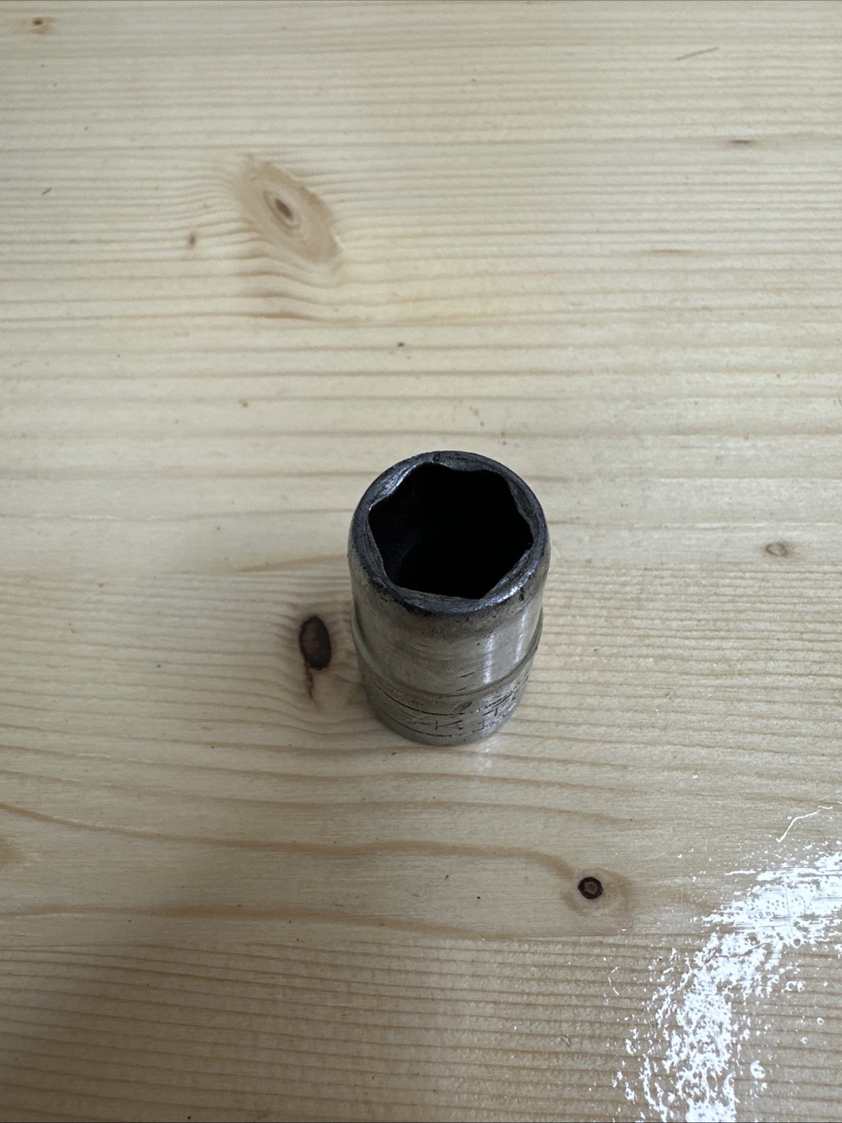 SK USA 9/16″ 6 Point 1/2″ Drive Shallow Polished Chrome Socket 40118